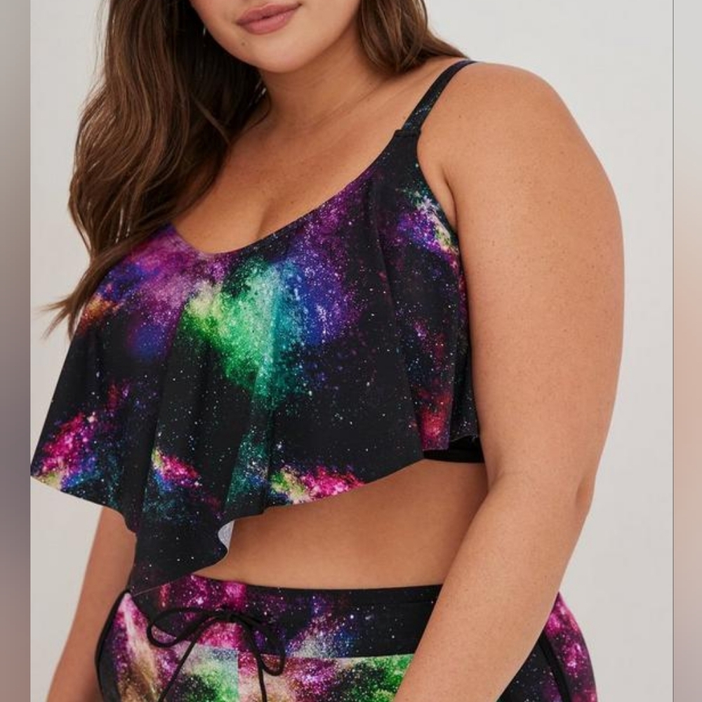 Torrid Black Green Purple Blue Galaxy Wireless V Flounce Bikini Top Size…